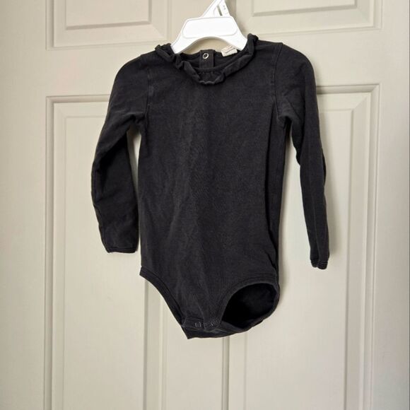 3/$15 H&M Ruffled Long Sleeve Onesie - Picture 1 of 4